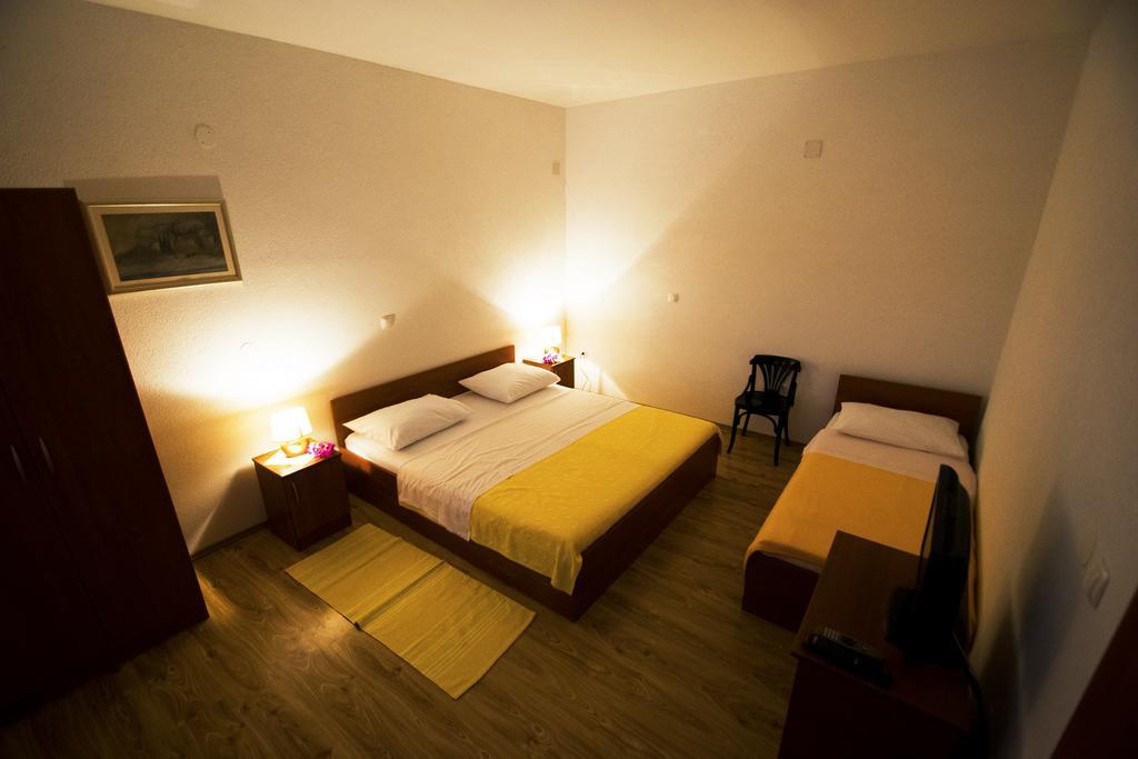Apartments Zile 斯塔利格拉德-帕克利尼卡 客房 照片