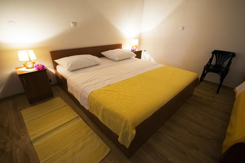 Apartments Zile 斯塔利格拉德-帕克利尼卡 客房 照片