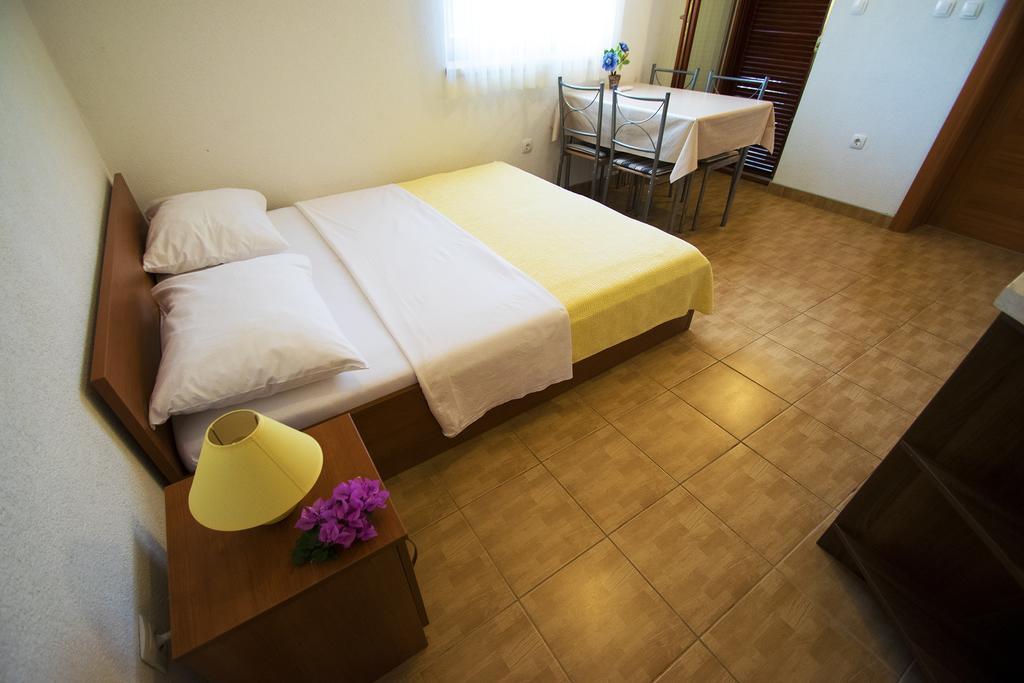 Apartments Zile 斯塔利格拉德-帕克利尼卡 客房 照片
