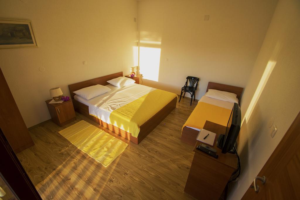 Apartments Zile 斯塔利格拉德-帕克利尼卡 客房 照片